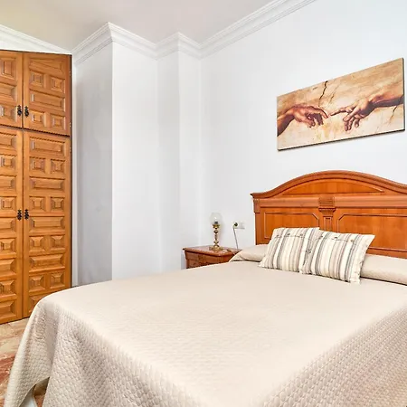 Casa En Bajo Cerca Del B. De Europa *