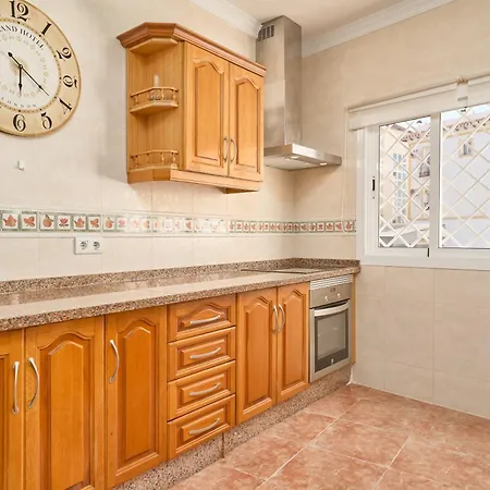 Apartamento Casa En Bajo Cerca Del B. De Europa